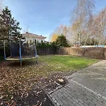 Zuza Self Check-in Parking, Cisza, Zielen *