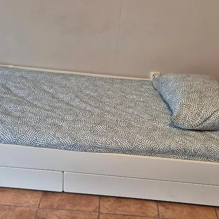 Zuza Self Check-in Parking, Cisza, Zielen * Poznań