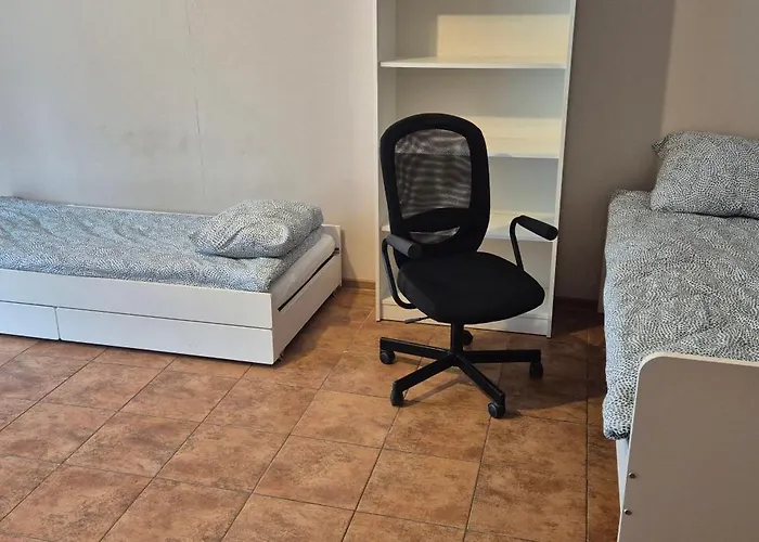 Zuza Self Check-in Parking, Cisza, Zielen Pensión *