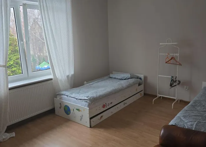 Zuza Self Check-in Parking, Cisza, Zielen Pensión