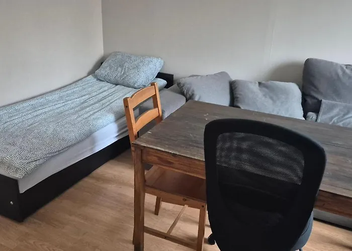 Zuza Self Check-in Parking, Cisza, Zielen Pensión Poznan